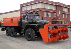 Ремонт снегоуборщика (снегоуборочные машины) Урал ДЭ-226