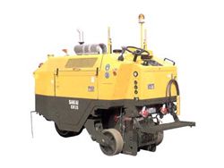 Ремонт дорожной фрезы для асфальта SAKAI ER35