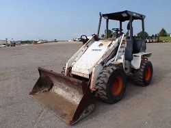 Ремонт фронтального мини-погрузчика Bobcat 2410