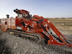 Ремонт траншеекопателя (траншейные экскаваторы и машины) Ditch Witch HT220