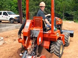 Ремонт траншеекопателя (траншейные экскаваторы и машины) Ditch Witch RT45