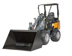 Ремонт фронтального мини-погрузчика GiANT D243 S
