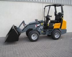 Ремонт фронтального мини-погрузчика GiANT D332 SWT X-tra