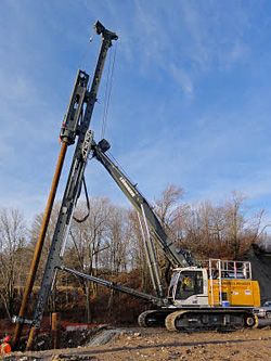 Ремонт сваебоя (сваебойная установка) Liebherr LHR 100
