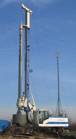 Ремонт бурового станка для свай Enteco E300M