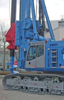 Ремонт бурового станка для свай Delmag RHV 40