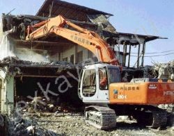 Запчасти для гусеничного экскаватора Hitachi EX210H