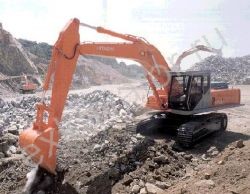 Запчасти для гусеничного экскаватора Hitachi EX370HD