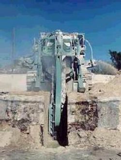 Ремонт траншеекопателя (траншейные экскаваторы и машины) Tesmec TRS 1100 Rocksaw