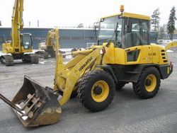 Ремонт фронтального мини-погрузчика Komatsu WA85-3
