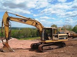 Ремонт гусеничного экскаватора Caterpillar 320