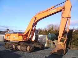 Запчасти для гусеничного экскаватора Hitachi EX330-5