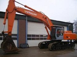 Запчасти для гусеничного экскаватора Hitachi EX550