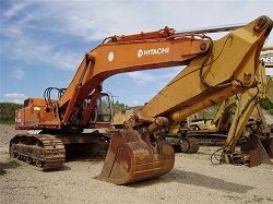 Запчасти для гусеничного экскаватора Hitachi EX700