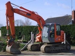 Ремонт гусеничного экскаватора Hitachi ZX135UR