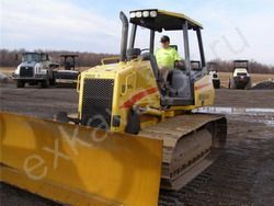 Запчасти для бульдозера New Holland DC95 WT