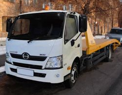 Ремонт эвакуатора Hino-300 (лом. платф.)