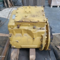 Коробка передач 7G4245 для бульдозера D6D / D6G